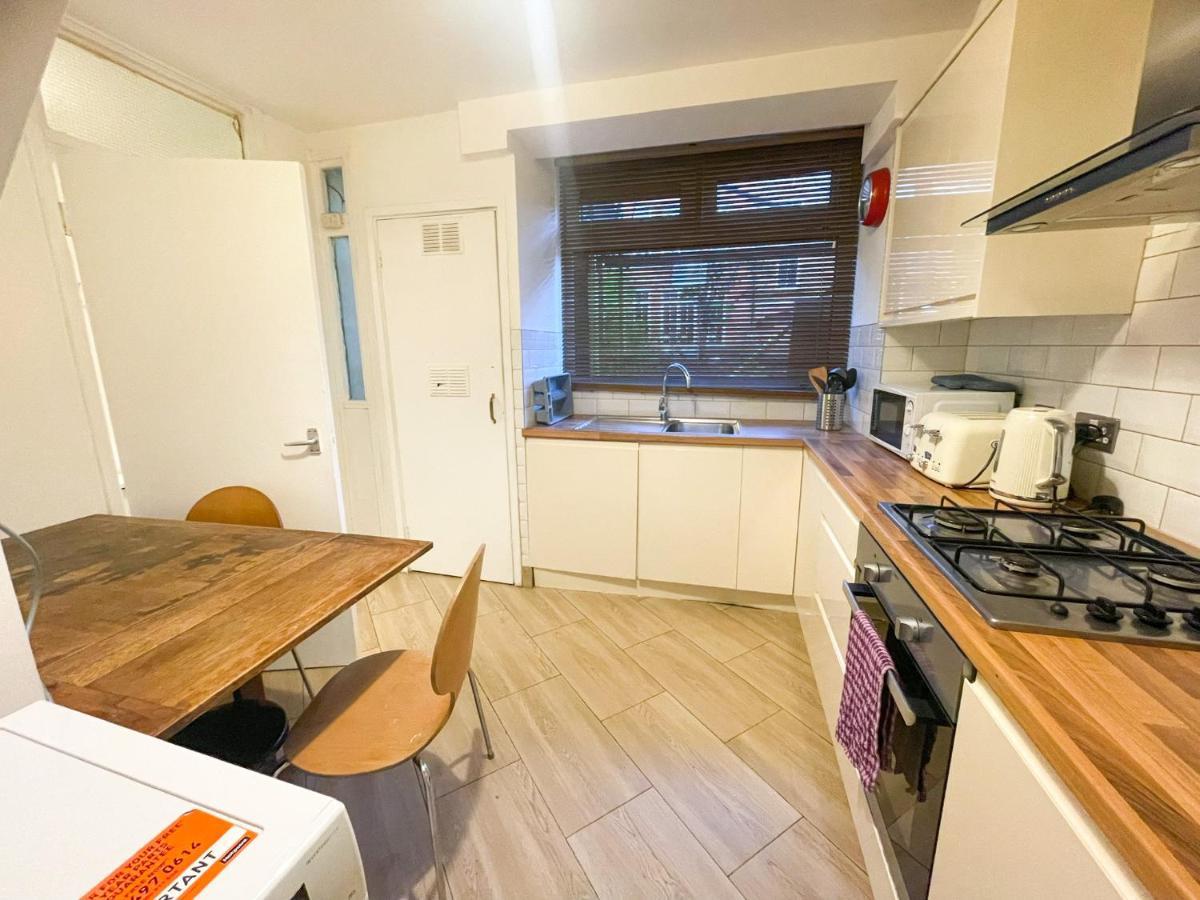 Flat 4, Kingsbury House Villa London Exterior photo